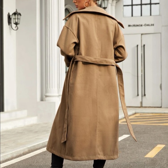 Double button overcoat - Picture 2 of 7